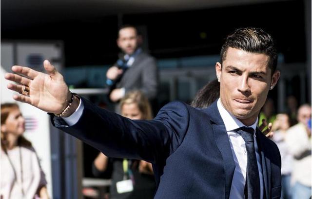 官方：葡萄牙门将帕特里西奥宣布退役，曾随队夺2016欧洲杯冠军（葡萄牙门将帕特里西奥正式退役，2016欧洲杯冠军成员）