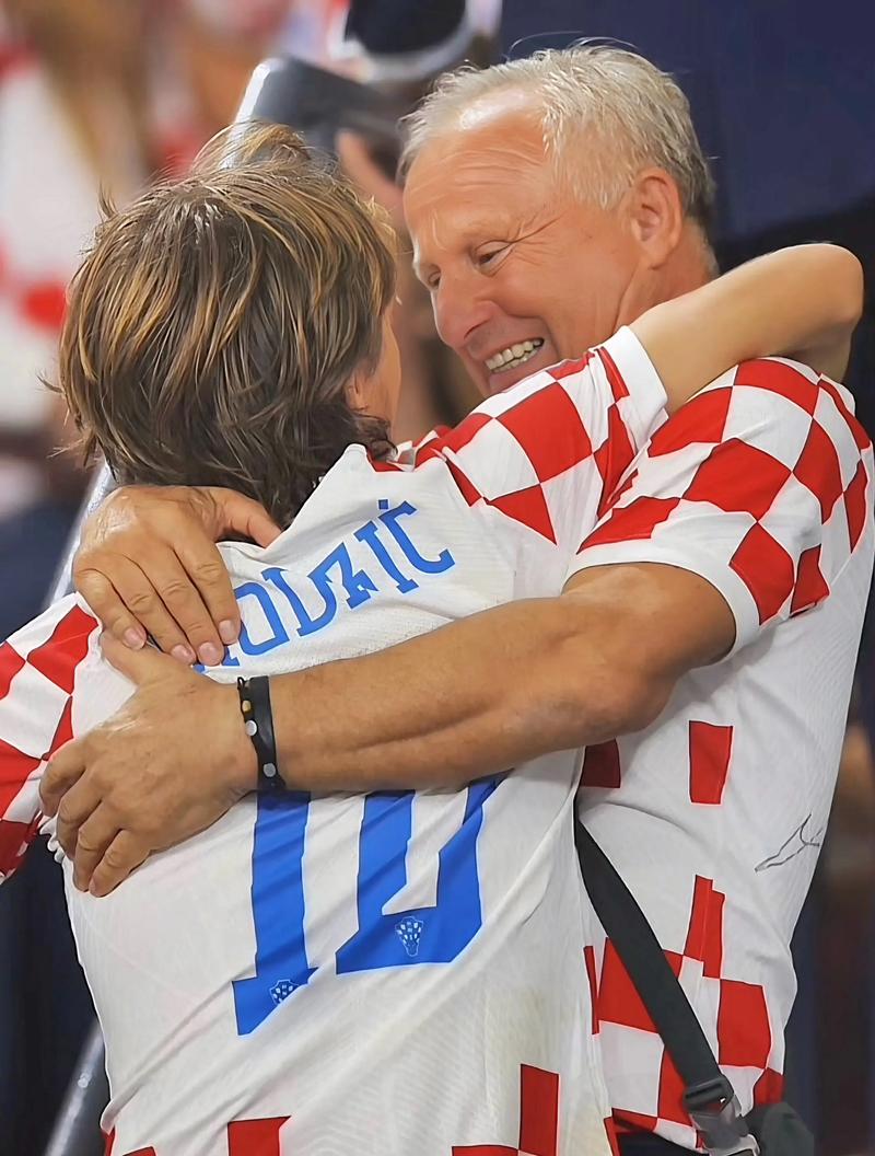 如果SGA想打破詹姆斯1297场的纪录，需要全勤至41岁（要追上詹姆斯1297场纪录，SGA需保持满勤至41岁）