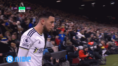 邮报：曼联正与纽卡争夺谢什科，为遵守PSR愿低价出售霍伊伦（邮报：曼联与纽卡竞逐谢什科，为符PSR或低价放走霍伊伦）