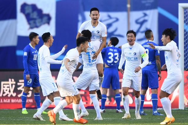 霍姆格伦15+15+4亚历山大30分，雷霆131-94大胜勇士