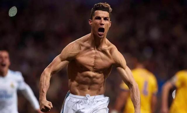 日职乙半场：翁长圣开场闪击，长崎成功丸暂1-0爱媛FC（J2联赛半场：翁长圣闪电破门，长崎成功丸暂以1-0领先爱媛FC）