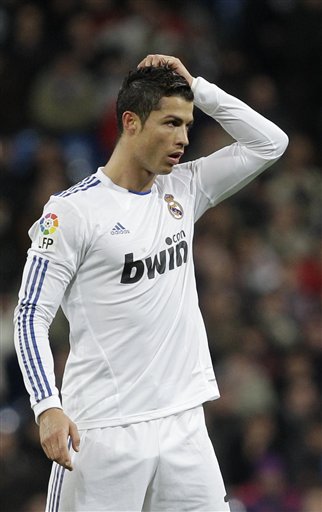 邓卓翔：全队在训练中都非常投入，希望奉献一场精彩的比赛（邓卓翔：全员训练投入，力争奉献精彩一战）