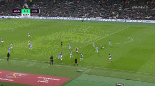 罗伊斯重返多特主场，俱乐部官方社媒发文欢迎（多特官方社媒发文：欢迎罗伊斯回归主场）